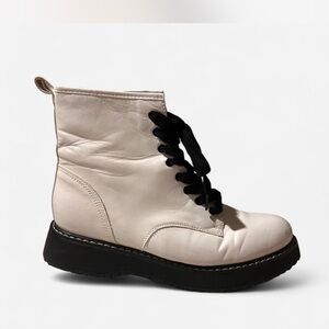 Women's Cream Lace-Up Ankle Boots